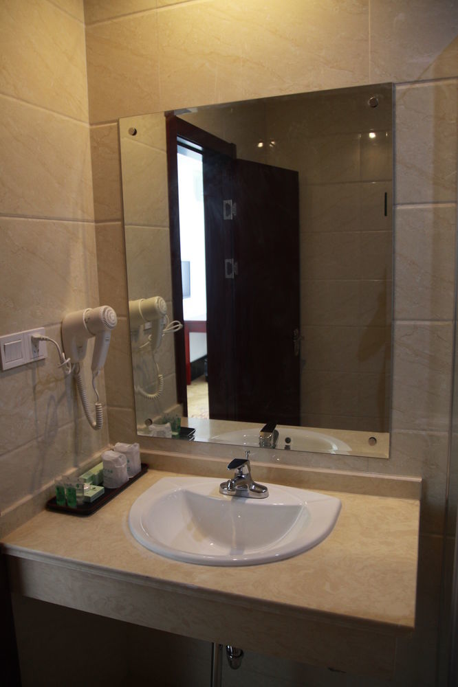 Shanghai Shuiting Holiday Hotel المظهر الخارجي الصورة